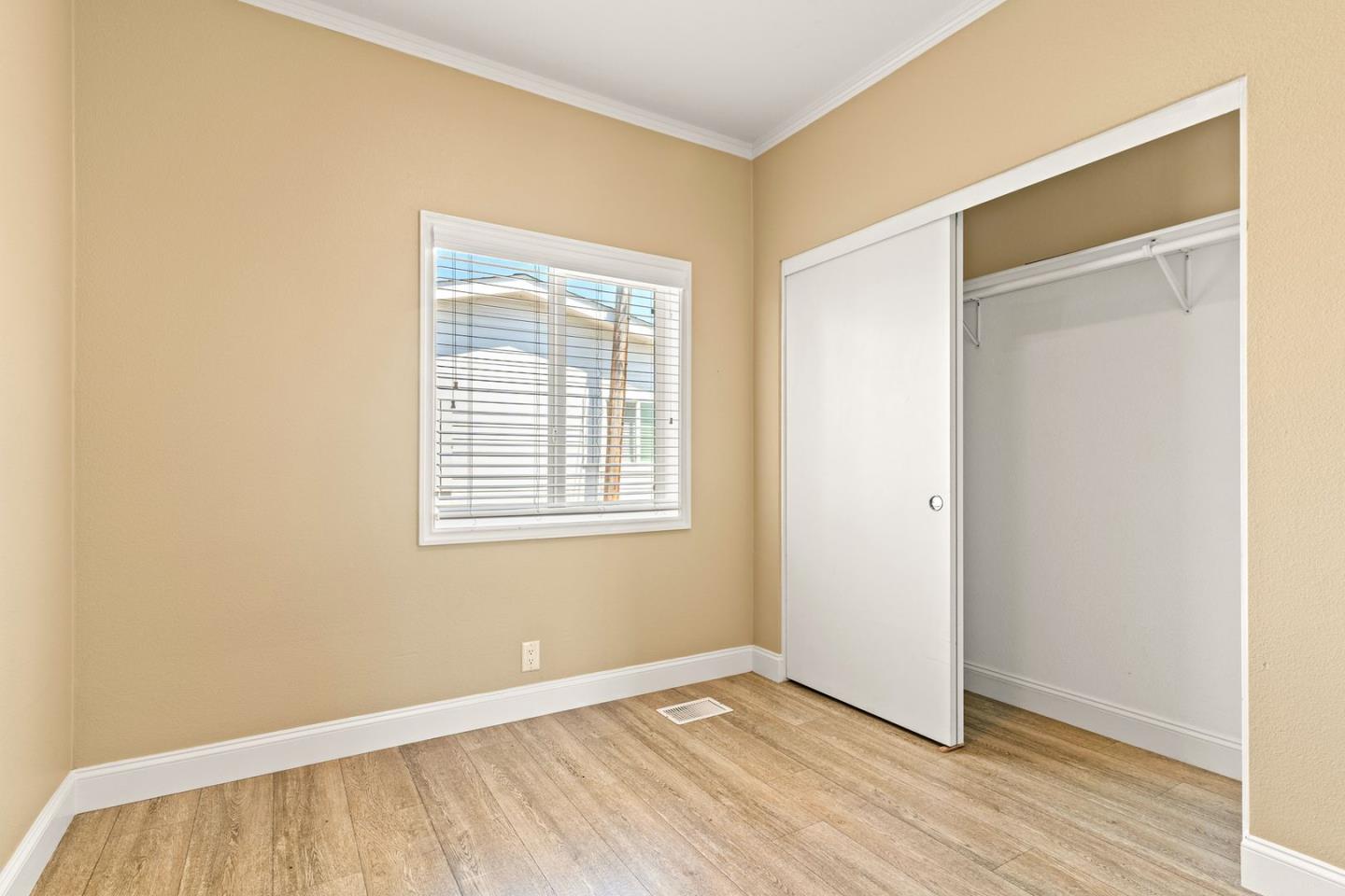 Detail Gallery Image 17 of 27 For 230-250 Smalley Ave, Hayward,  CA 94541 - – Beds | – Baths