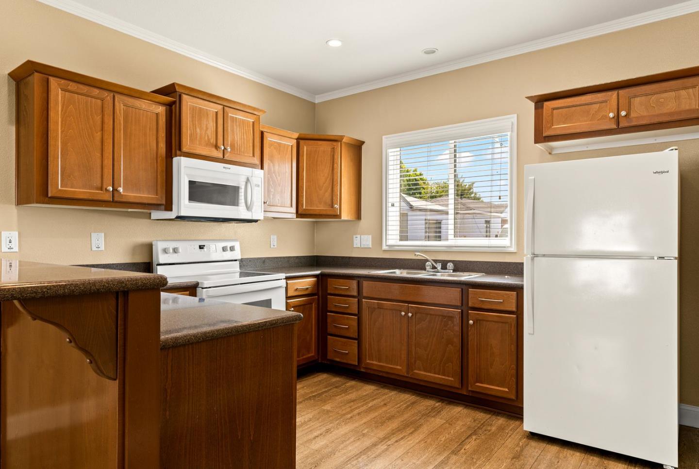 Detail Gallery Image 6 of 27 For 230-250 Smalley Ave, Hayward,  CA 94541 - – Beds | – Baths