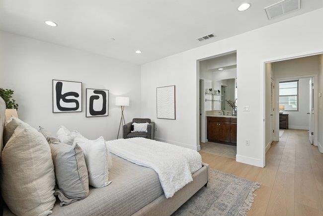 Detail Gallery Image 20 of 36 For 1012 Foxglove Pl, San Jose,  CA 95131 - 2 Beds | 2/2 Baths