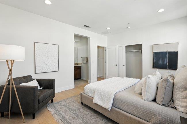 Detail Gallery Image 21 of 36 For 1012 Foxglove Pl, San Jose,  CA 95131 - 2 Beds | 2/2 Baths