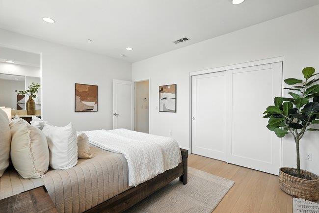 Detail Gallery Image 25 of 36 For 1012 Foxglove Pl, San Jose,  CA 95131 - 2 Beds | 2/2 Baths