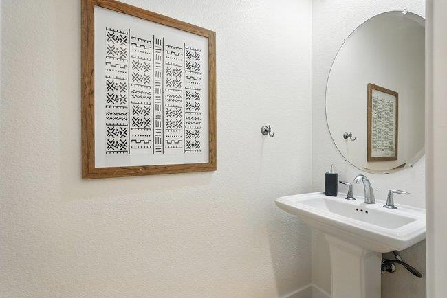 Detail Gallery Image 28 of 36 For 1012 Foxglove Pl, San Jose,  CA 95131 - 2 Beds | 2/2 Baths