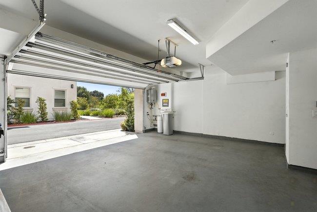 Detail Gallery Image 30 of 36 For 1012 Foxglove Pl, San Jose,  CA 95131 - 2 Beds | 2/2 Baths