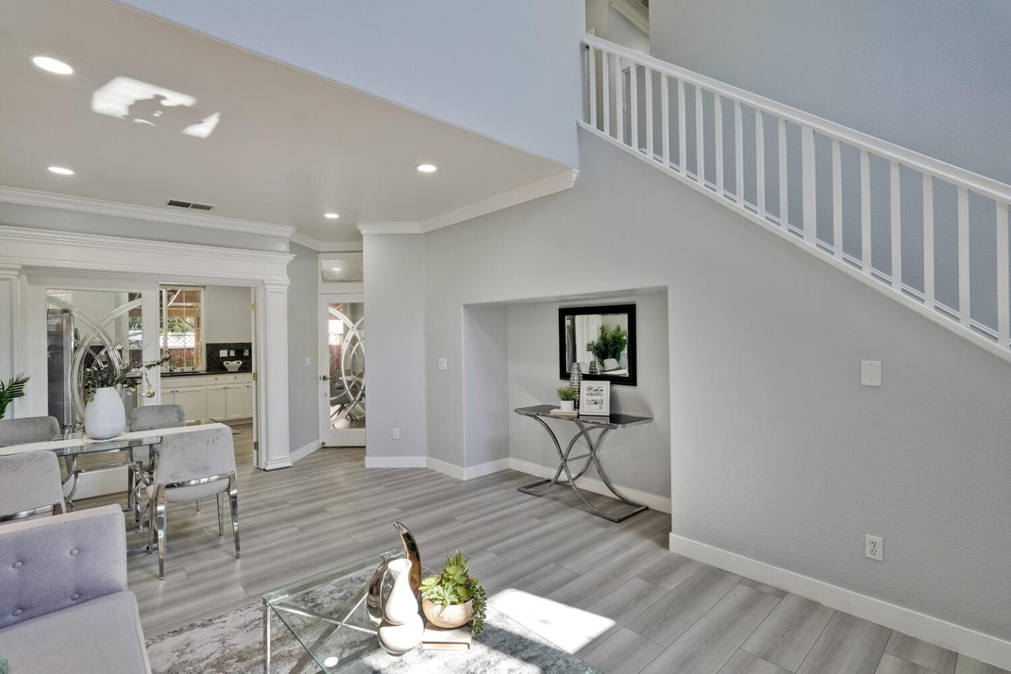 Detail Gallery Image 14 of 73 For 433 Umbarger Rd, San Jose,  CA 95111 - 4 Beds | 2/1 Baths