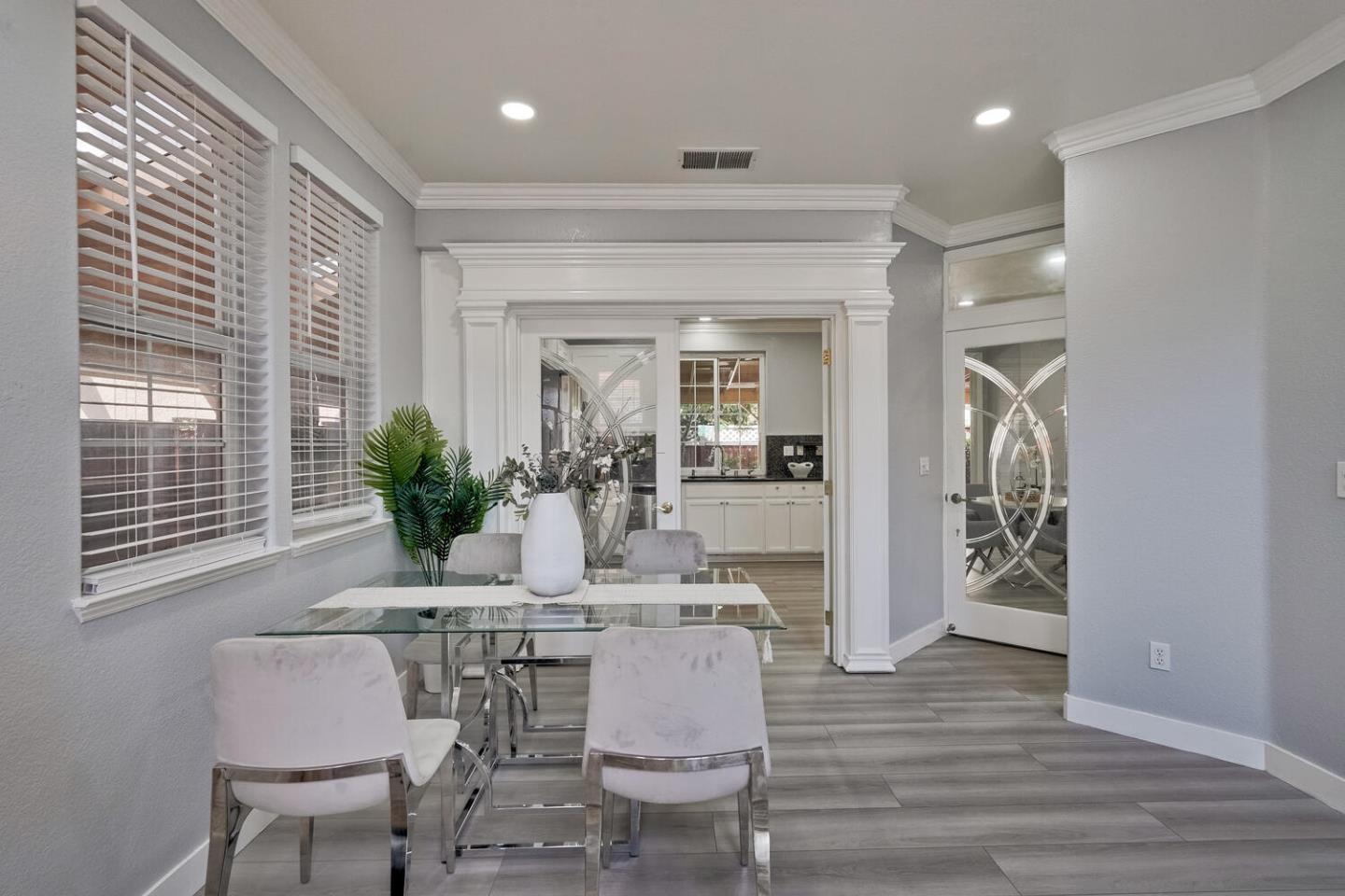 Detail Gallery Image 17 of 73 For 433 Umbarger Rd, San Jose,  CA 95111 - 4 Beds | 2/1 Baths