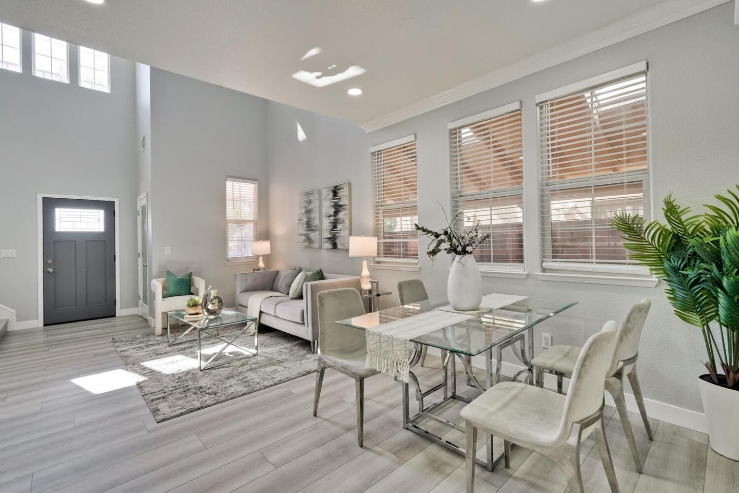 Detail Gallery Image 20 of 73 For 433 Umbarger Rd, San Jose,  CA 95111 - 4 Beds | 2/1 Baths