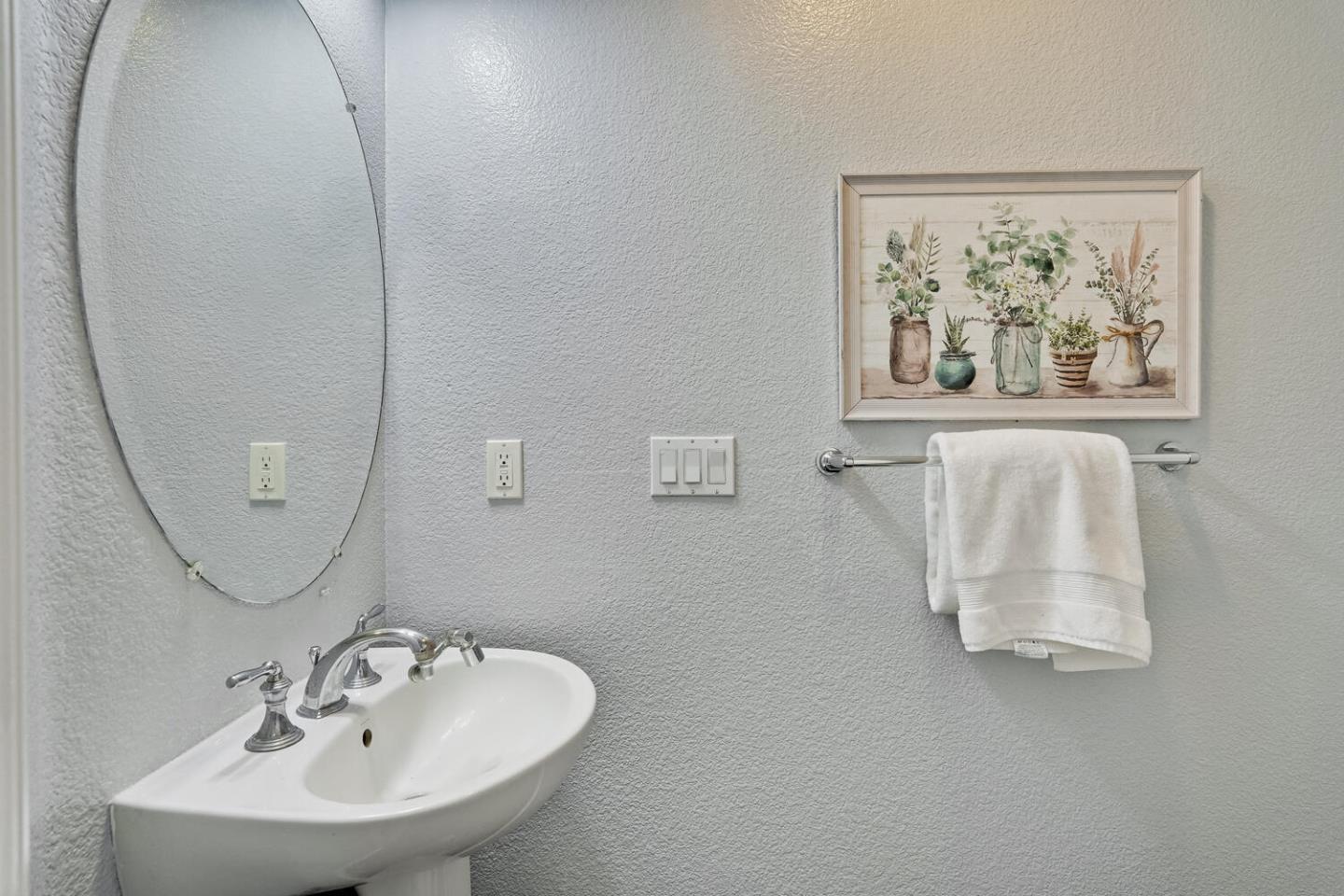 Detail Gallery Image 21 of 73 For 433 Umbarger Rd, San Jose,  CA 95111 - 4 Beds | 2/1 Baths