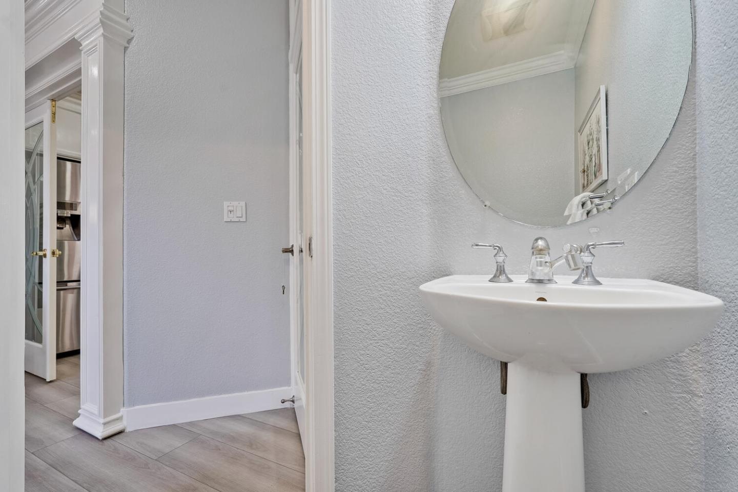 Detail Gallery Image 22 of 73 For 433 Umbarger Rd, San Jose,  CA 95111 - 4 Beds | 2/1 Baths