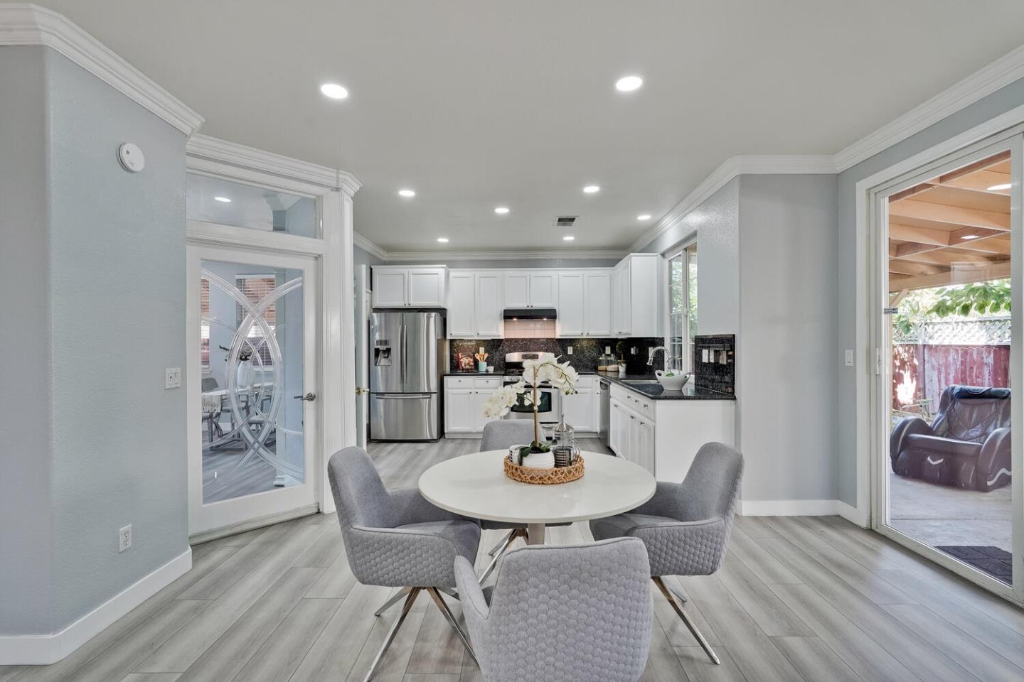 Detail Gallery Image 29 of 73 For 433 Umbarger Rd, San Jose,  CA 95111 - 4 Beds | 2/1 Baths