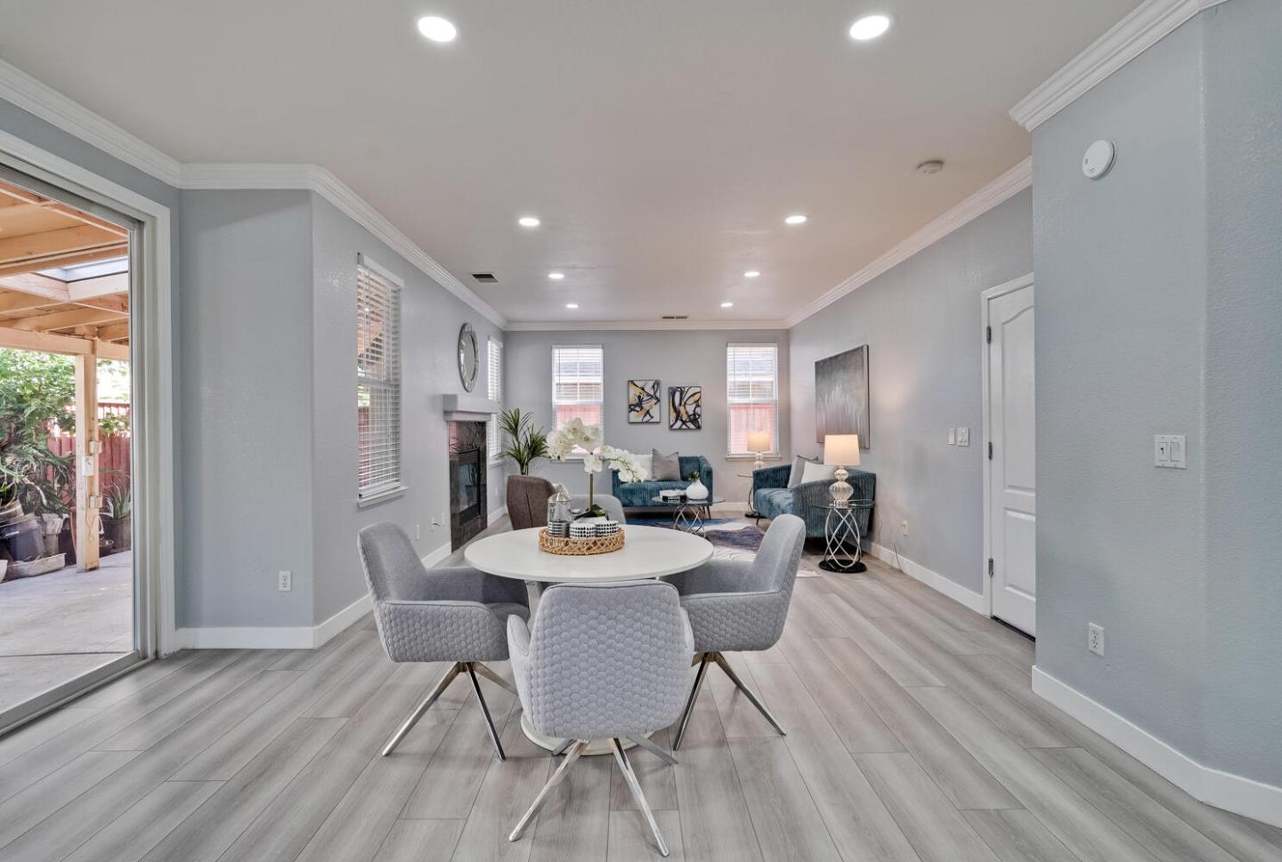 Detail Gallery Image 33 of 73 For 433 Umbarger Rd, San Jose,  CA 95111 - 4 Beds | 2/1 Baths
