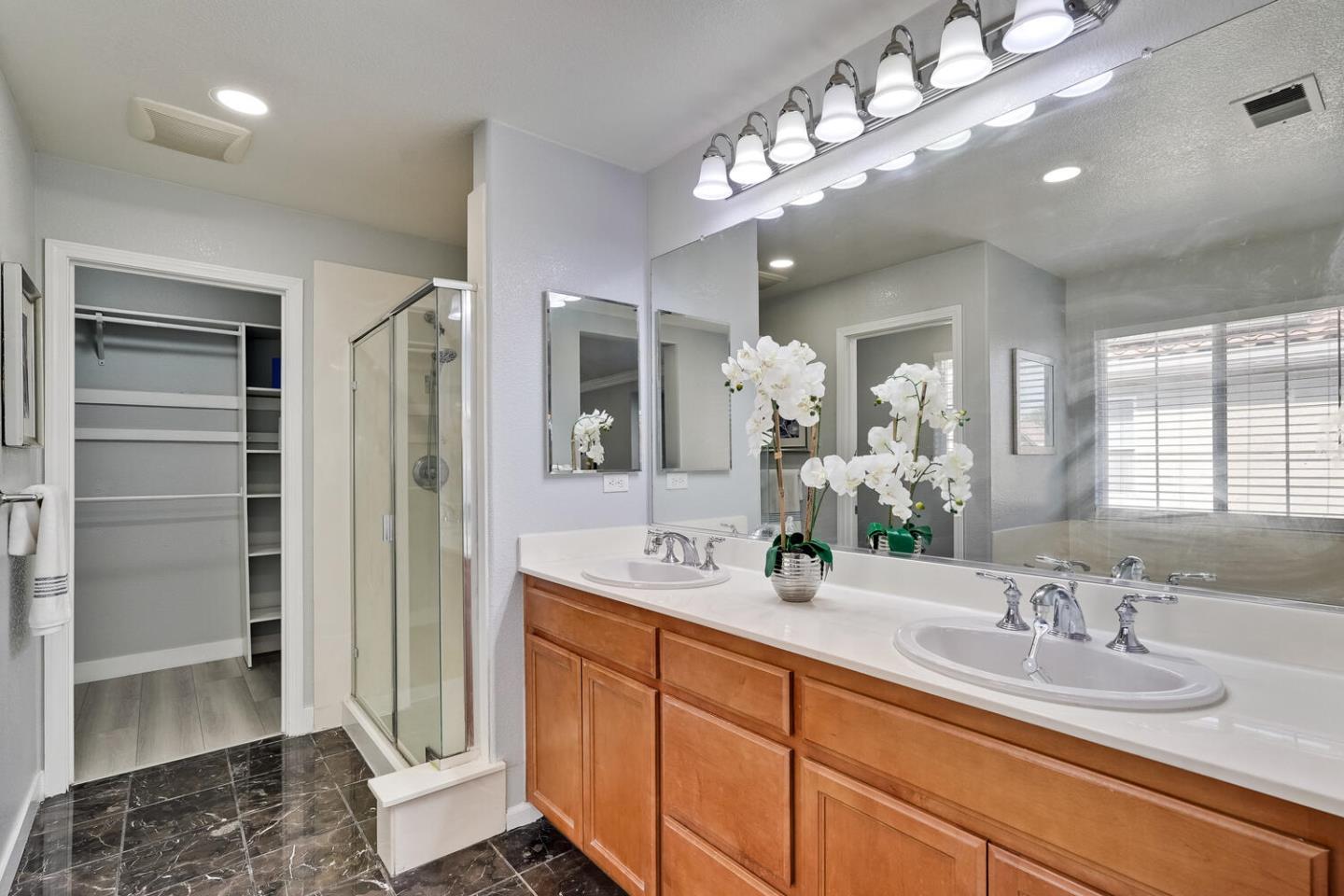 Detail Gallery Image 48 of 73 For 433 Umbarger Rd, San Jose,  CA 95111 - 4 Beds | 2/1 Baths