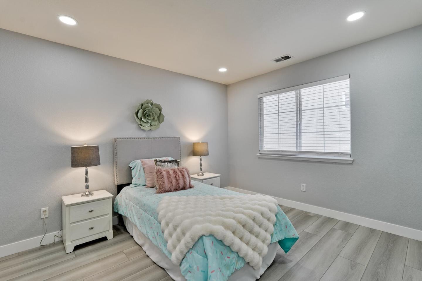Detail Gallery Image 59 of 73 For 433 Umbarger Rd, San Jose,  CA 95111 - 4 Beds | 2/1 Baths