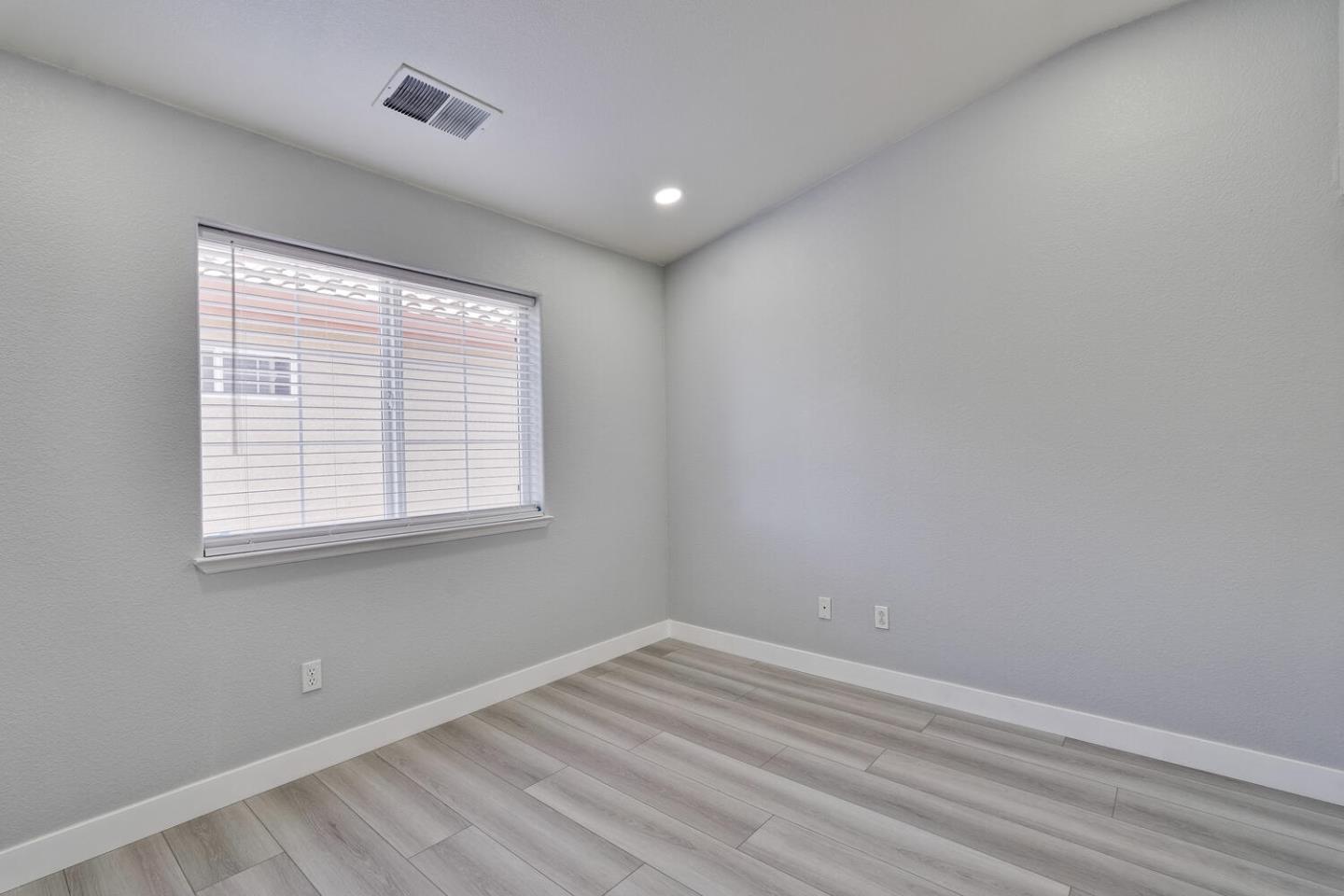Detail Gallery Image 67 of 73 For 433 Umbarger Rd, San Jose,  CA 95111 - 4 Beds | 2/1 Baths