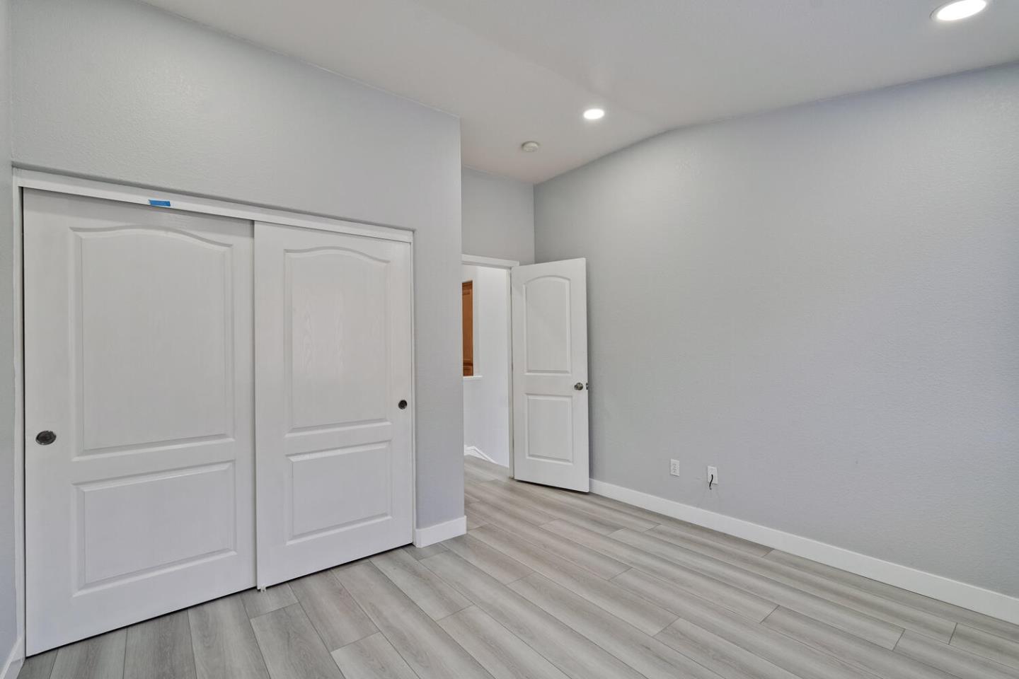 Detail Gallery Image 68 of 73 For 433 Umbarger Rd, San Jose,  CA 95111 - 4 Beds | 2/1 Baths