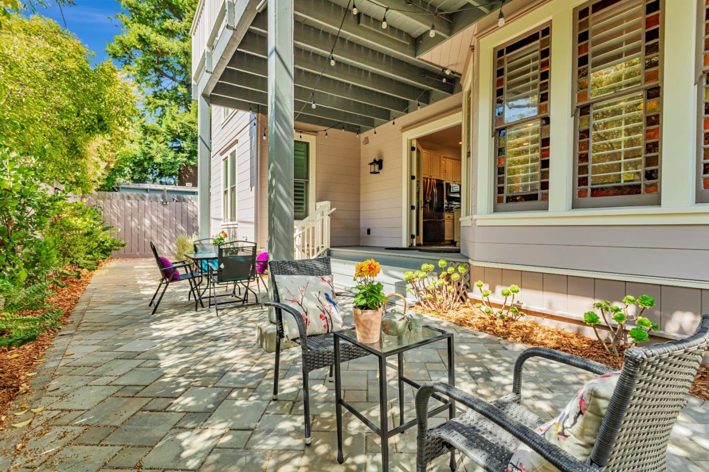 Detail Gallery Image 3 of 32 For 512 2nd St, Santa Cruz,  CA 95060 - – Beds | – Baths