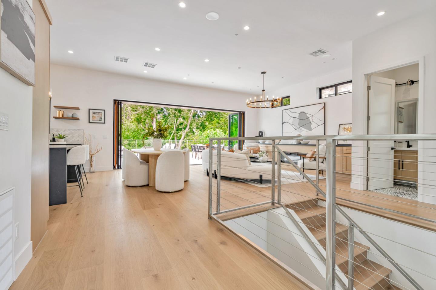 Detail Gallery Image 11 of 36 For 11664 Winding Way, Los Altos,  CA 94024 - 5 Beds | 5 Baths