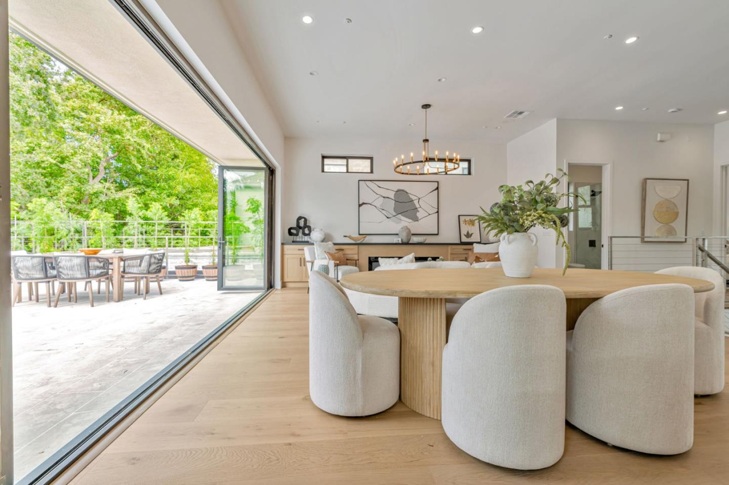 Detail Gallery Image 15 of 36 For 11664 Winding Way, Los Altos,  CA 94024 - 5 Beds | 5 Baths