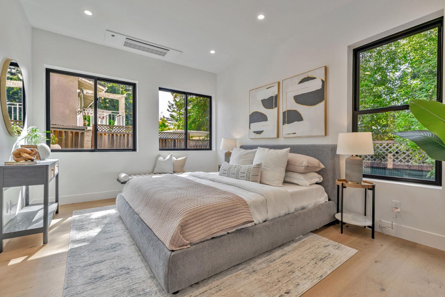 Detail Gallery Image 19 of 36 For 11664 Winding Way, Los Altos,  CA 94024 - 5 Beds | 5 Baths