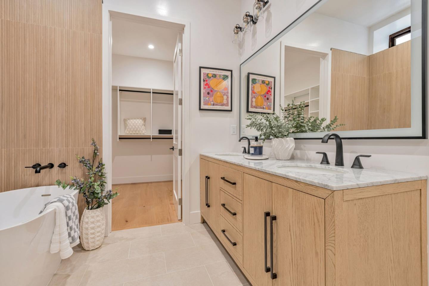 Detail Gallery Image 25 of 36 For 11664 Winding Way, Los Altos,  CA 94024 - 5 Beds | 5 Baths