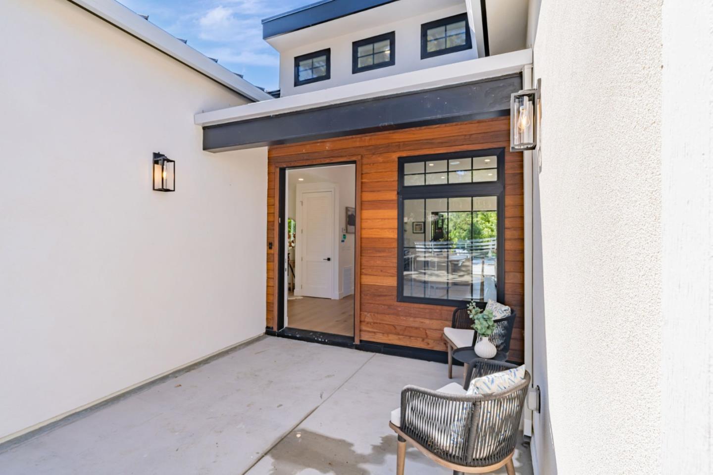 Detail Gallery Image 4 of 36 For 11664 Winding Way, Los Altos,  CA 94024 - 5 Beds | 5 Baths