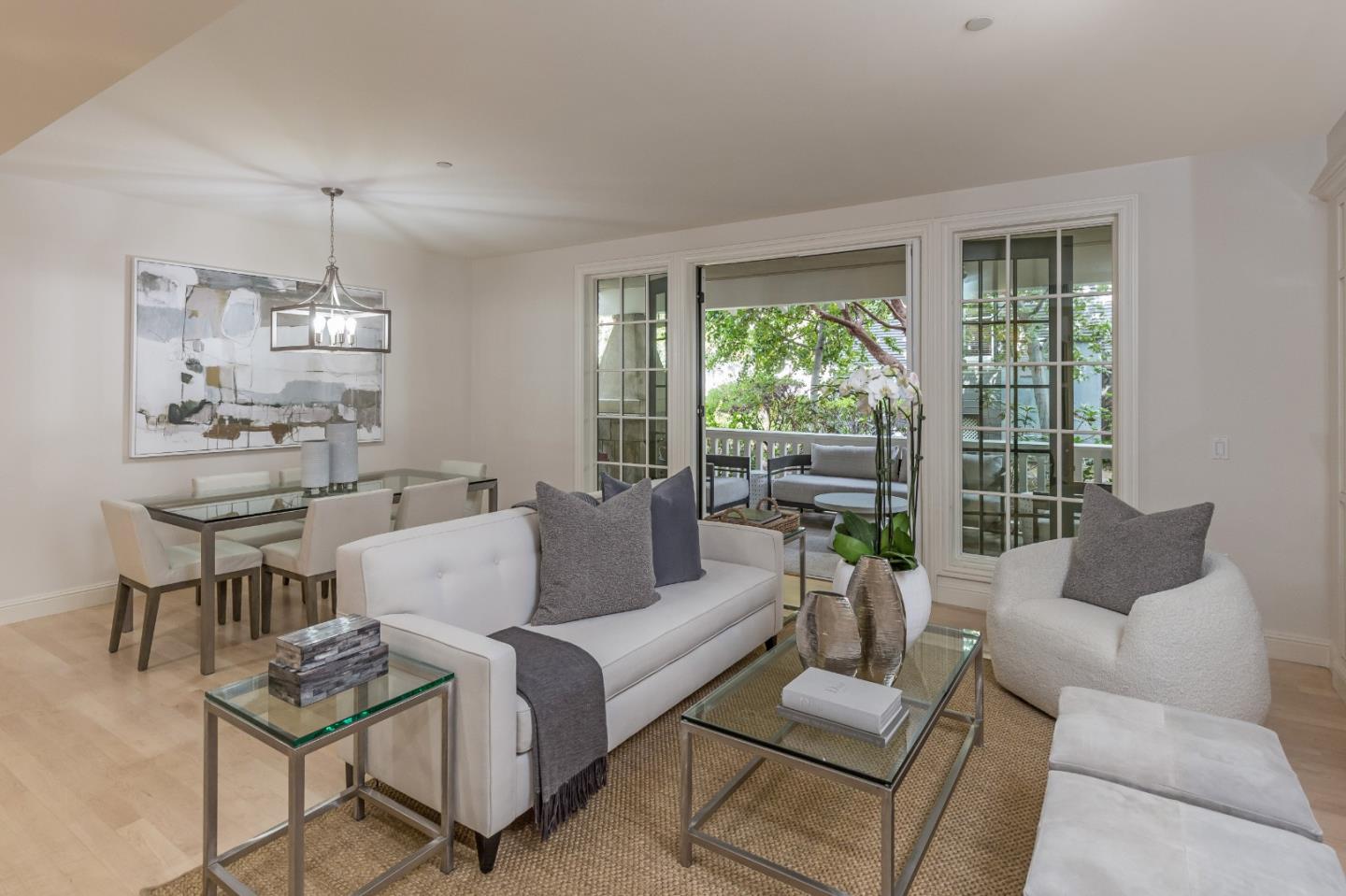 Detail Gallery Image 3 of 25 For 315 Homer Ave #105,  Palo Alto,  CA 94301 - 2 Beds | 2 Baths