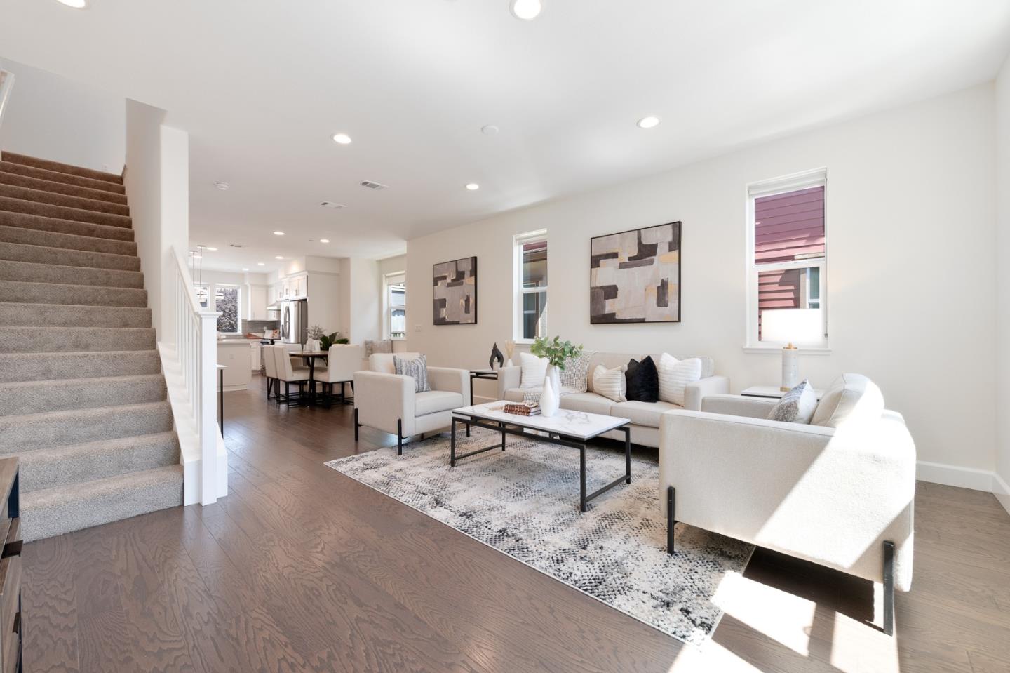 Detail Gallery Image 11 of 26 For 712 Bramble Ter, Sunnyvale,  CA 94086 - 3 Beds | 3/1 Baths