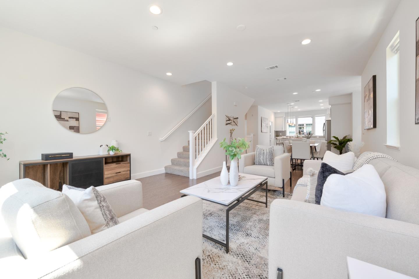 Detail Gallery Image 12 of 26 For 712 Bramble Ter, Sunnyvale,  CA 94086 - 3 Beds | 3/1 Baths