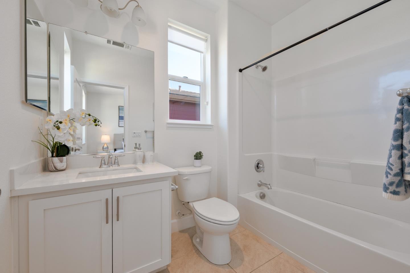 Detail Gallery Image 20 of 26 For 712 Bramble Ter, Sunnyvale,  CA 94086 - 3 Beds | 3/1 Baths