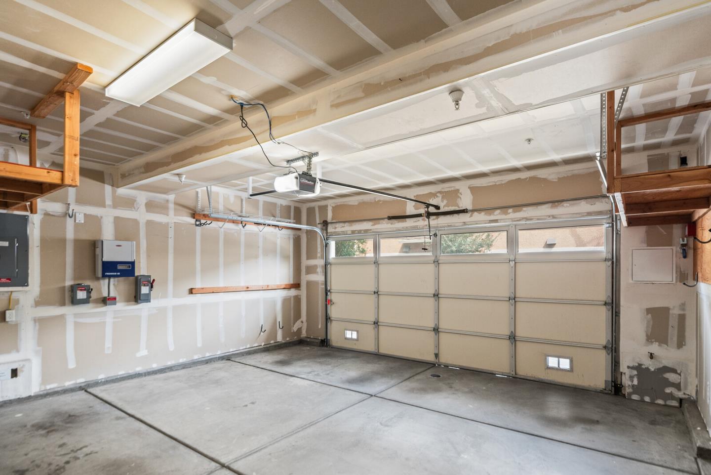 Detail Gallery Image 34 of 40 For 403 San Eduardo Ter, Sunnyvale,  CA 94085 - 3 Beds | 2/1 Baths