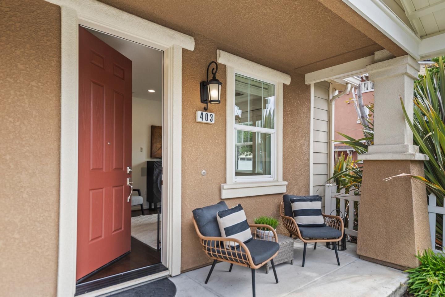 Detail Gallery Image 8 of 40 For 403 San Eduardo Ter, Sunnyvale,  CA 94085 - 3 Beds | 2/1 Baths
