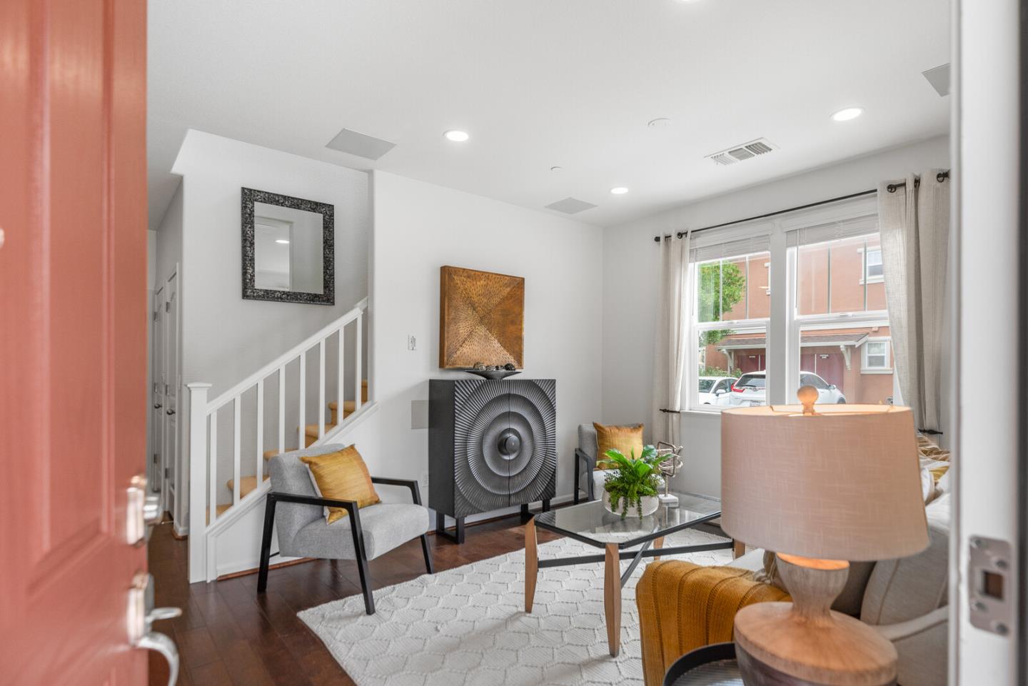 Detail Gallery Image 9 of 40 For 403 San Eduardo Ter, Sunnyvale,  CA 94085 - 3 Beds | 2/1 Baths