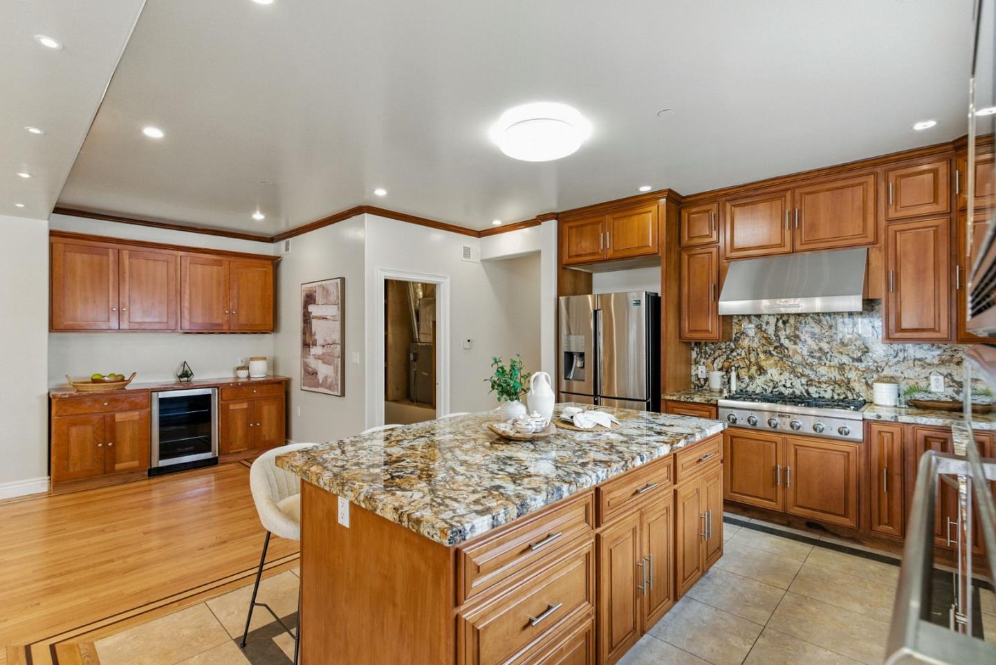 Detail Gallery Image 32 of 99 For 157 Station Ave, Daly City,  CA 94014 - 7 Beds | 6 Baths