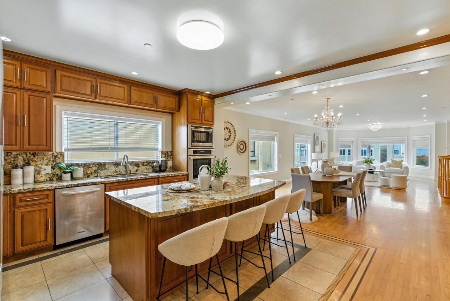 Detail Gallery Image 33 of 99 For 157 Station Ave, Daly City,  CA 94014 - 7 Beds | 6 Baths