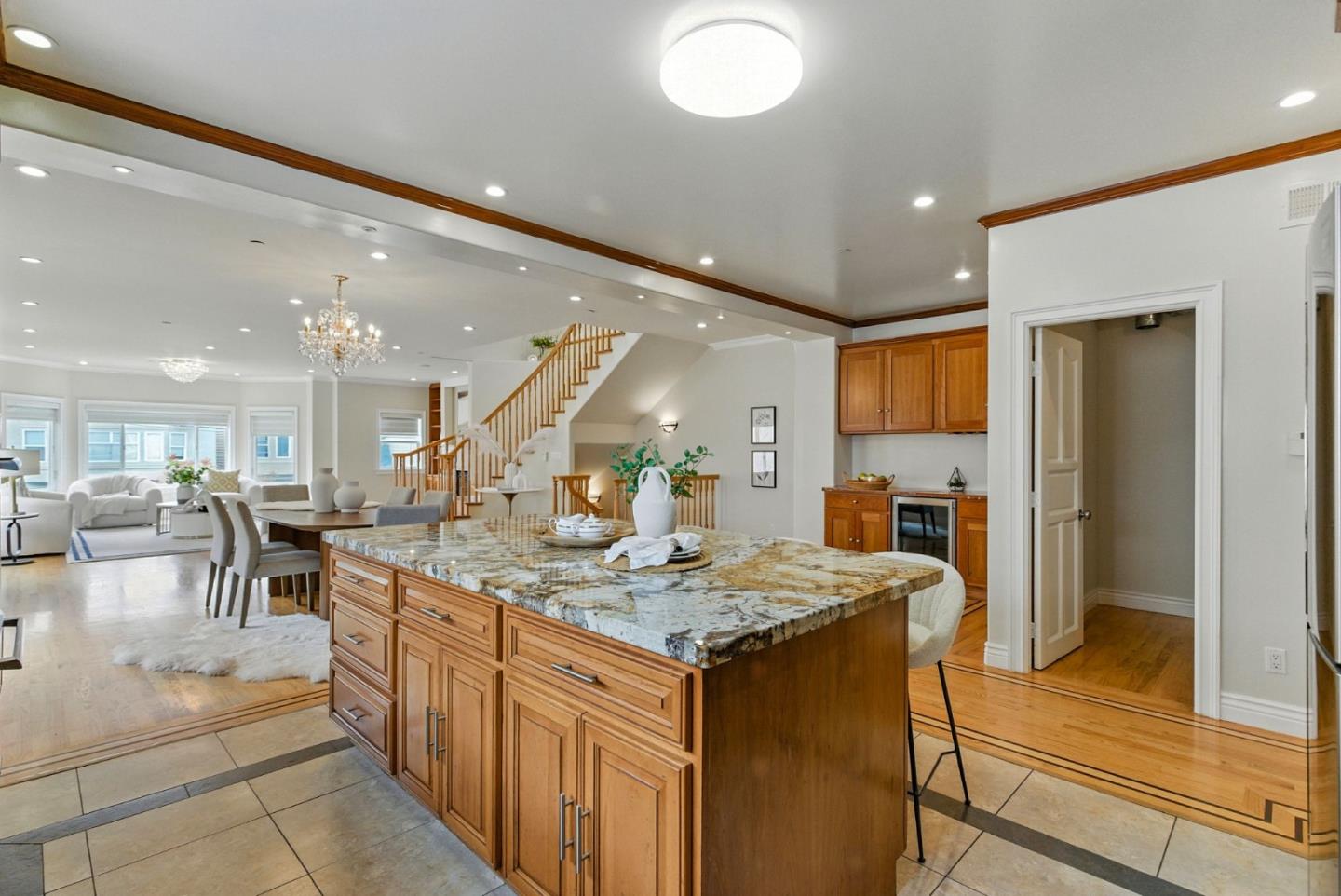 Detail Gallery Image 34 of 99 For 157 Station Ave, Daly City,  CA 94014 - 7 Beds | 6 Baths