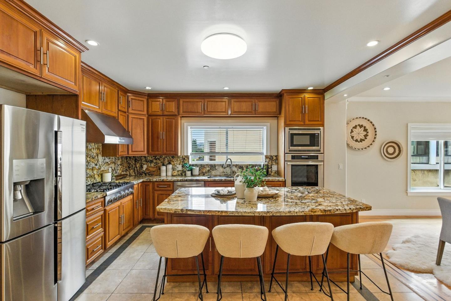 Detail Gallery Image 35 of 99 For 157 Station Ave, Daly City,  CA 94014 - 7 Beds | 6 Baths