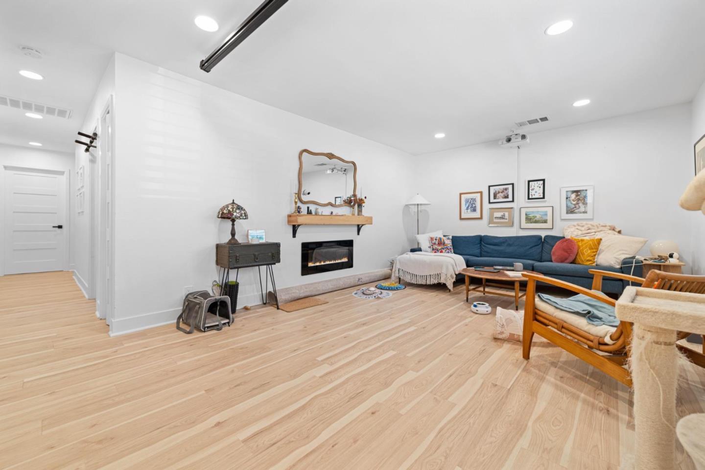 Detail Gallery Image 10 of 56 For 3856 Williams Rd, San Jose,  CA 95117 - – Beds | – Baths