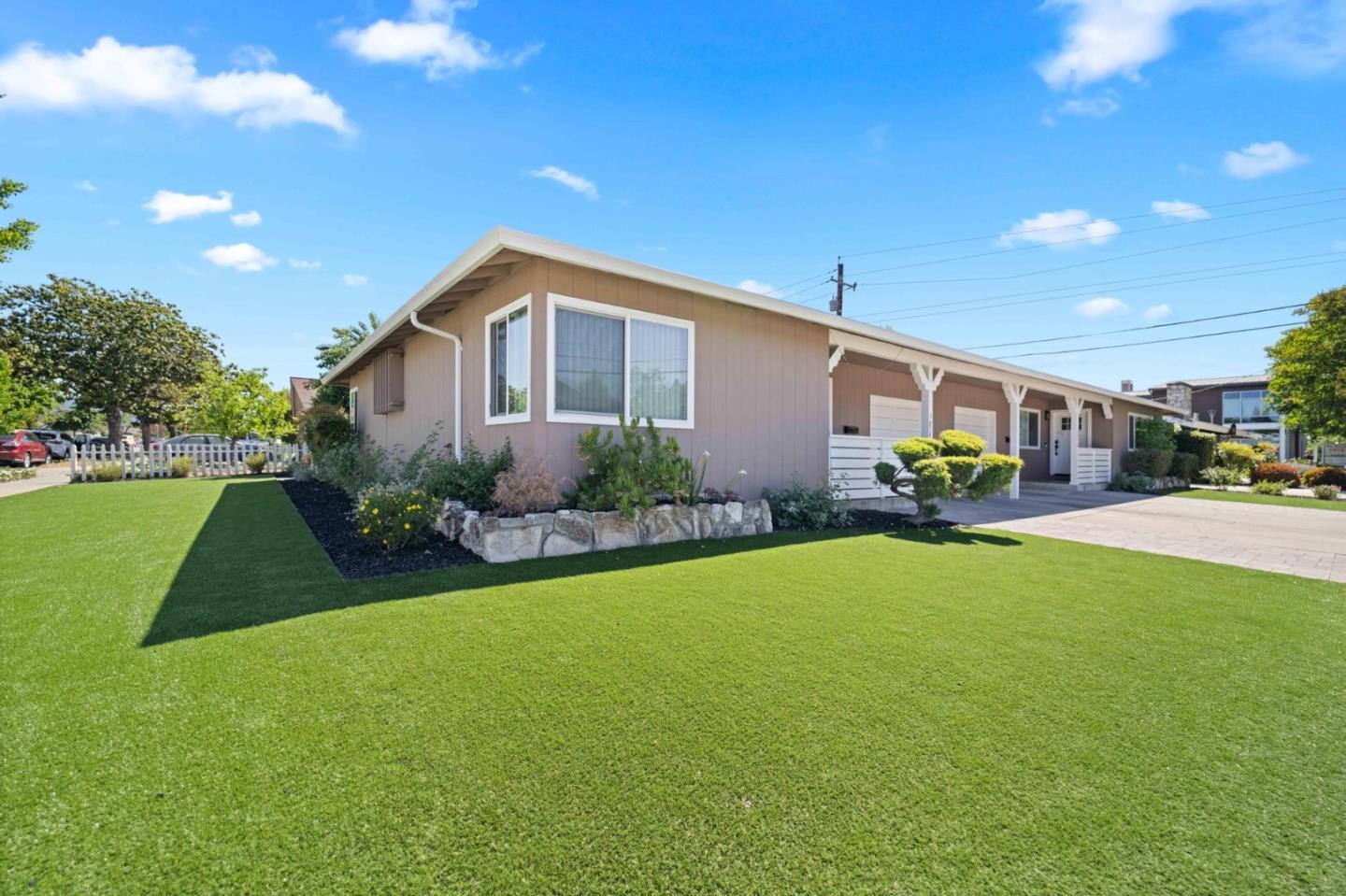 Detail Gallery Image 3 of 56 For 3856 Williams Rd, San Jose,  CA 95117 - – Beds | – Baths