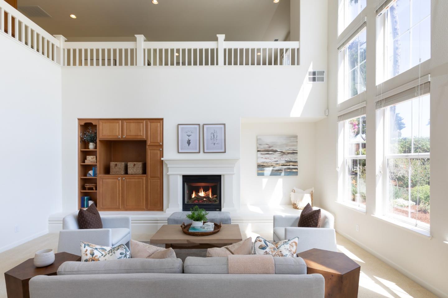 Detail Gallery Image 10 of 41 For 4180 Peninsula Point Dr, Seaside,  CA 93955 - 4 Beds | 2/1 Baths