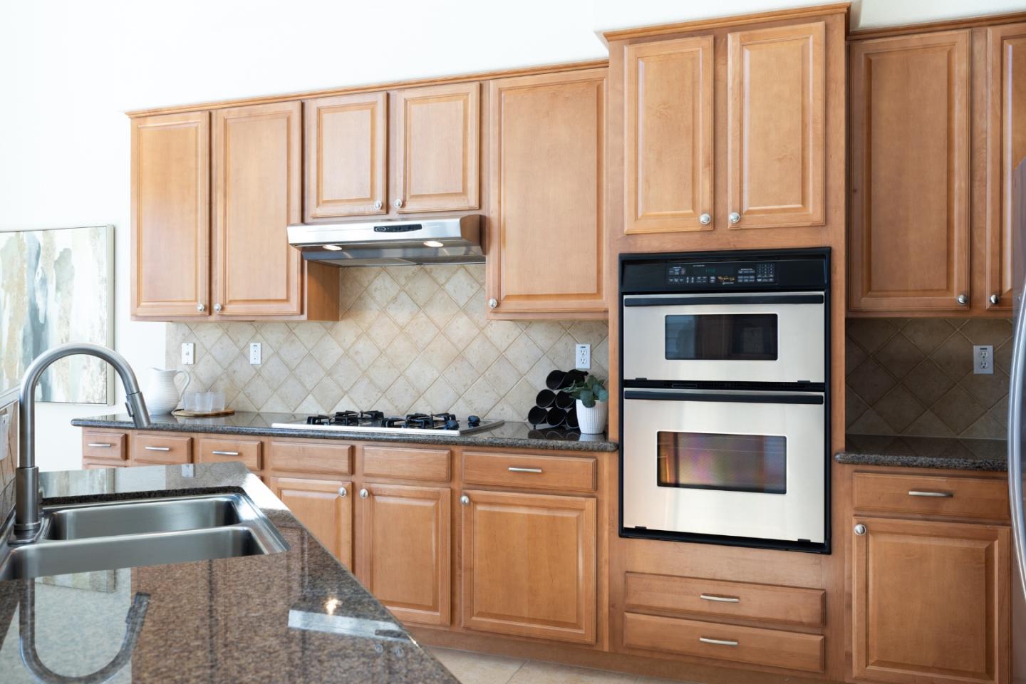 Detail Gallery Image 13 of 41 For 4180 Peninsula Point Dr, Seaside,  CA 93955 - 4 Beds | 2/1 Baths