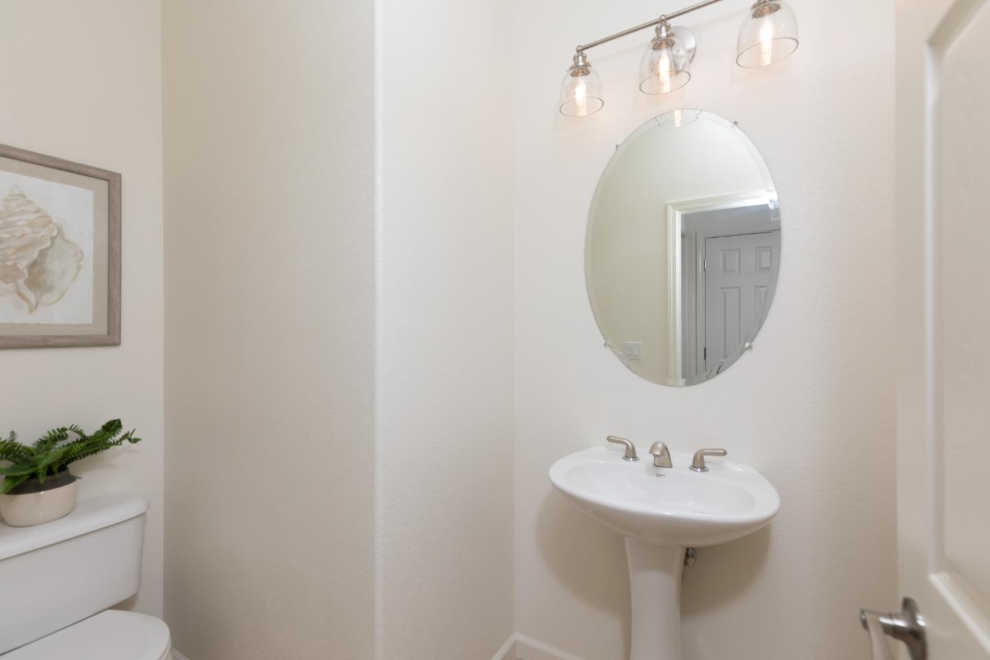 Detail Gallery Image 17 of 41 For 4180 Peninsula Point Dr, Seaside,  CA 93955 - 4 Beds | 2/1 Baths