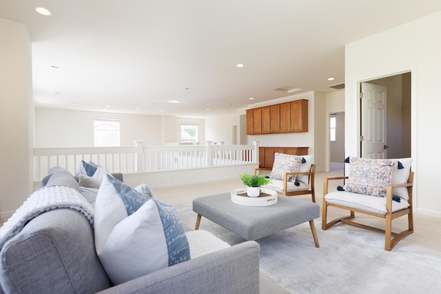 Detail Gallery Image 22 of 41 For 4180 Peninsula Point Dr, Seaside,  CA 93955 - 4 Beds | 2/1 Baths