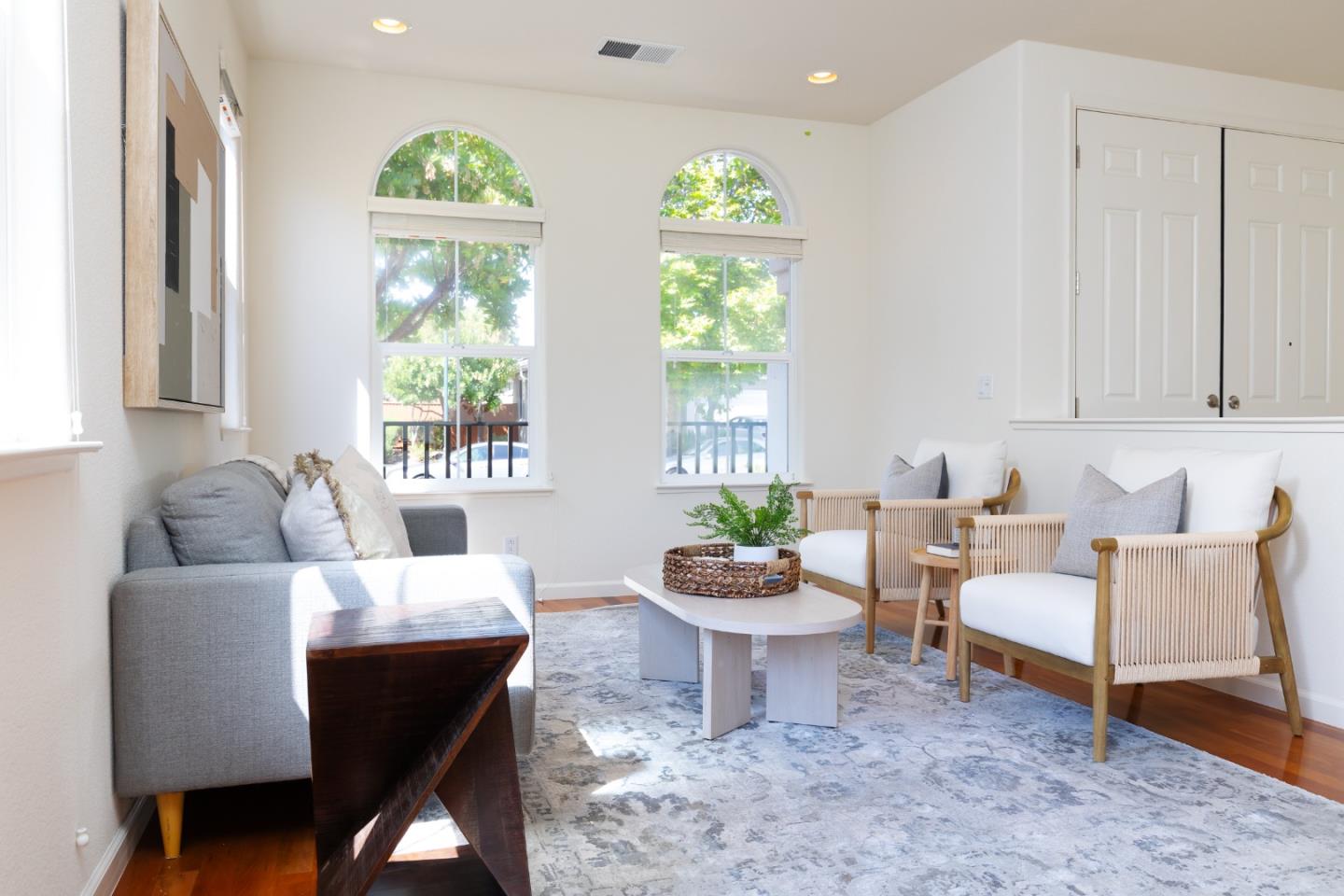 Detail Gallery Image 5 of 41 For 4180 Peninsula Point Dr, Seaside,  CA 93955 - 4 Beds | 2/1 Baths