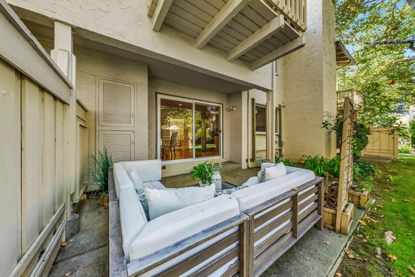 Detail Gallery Image 26 of 36 For 1063 Norfolk Dr, San Jose,  CA 95129 - 4 Beds | 2/1 Baths