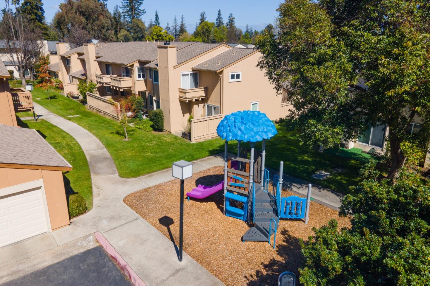 Detail Gallery Image 34 of 36 For 1063 Norfolk Dr, San Jose,  CA 95129 - 4 Beds | 2/1 Baths