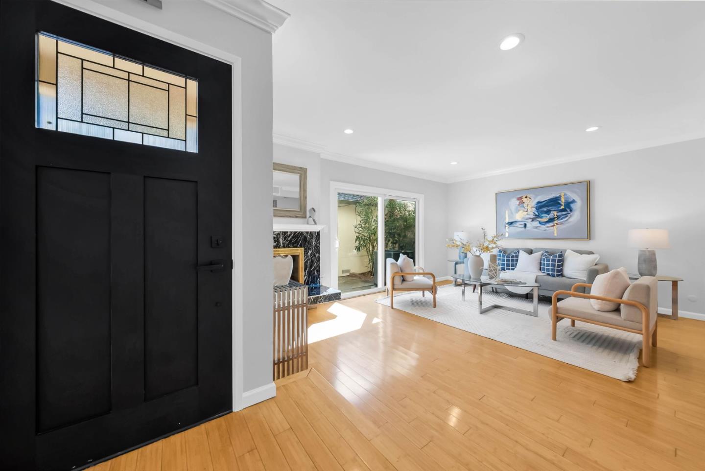Detail Gallery Image 4 of 36 For 1063 Norfolk Dr, San Jose,  CA 95129 - 4 Beds | 2/1 Baths