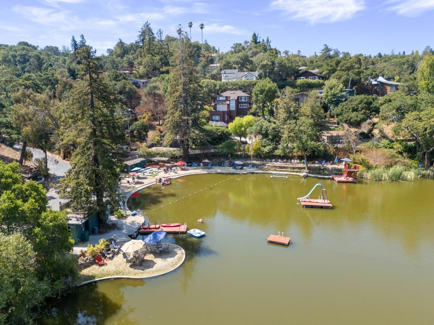 Detail Gallery Image 41 of 43 For 100 Vaquero Way, Redwood City,  CA 94062 - 4 Beds | 4/1 Baths