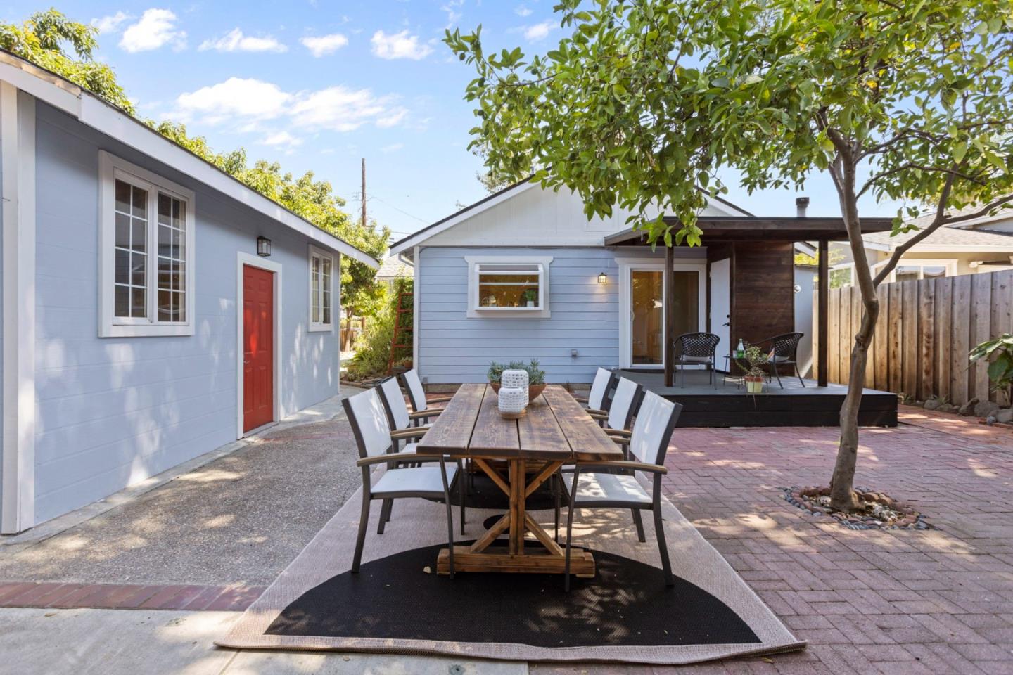 Detail Gallery Image 15 of 24 For 2760 Marlborough Ave, Redwood City,  CA 94063 - 2 Beds | 1 Baths