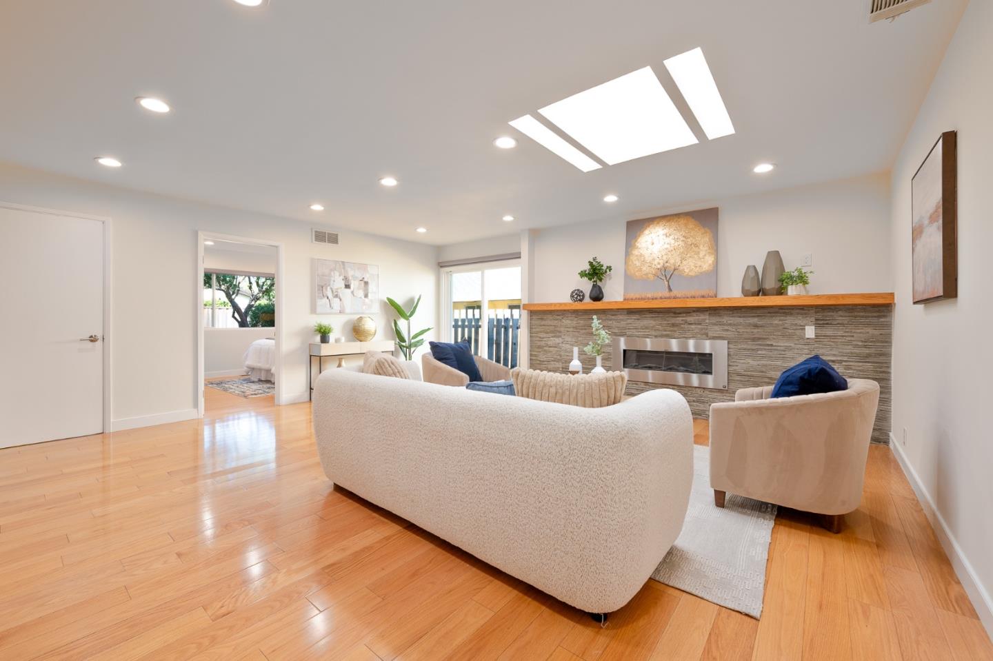 Detail Gallery Image 11 of 33 For 2535 Parkside Dr, Fremont,  CA 94536 - 5 Beds | 3 Baths