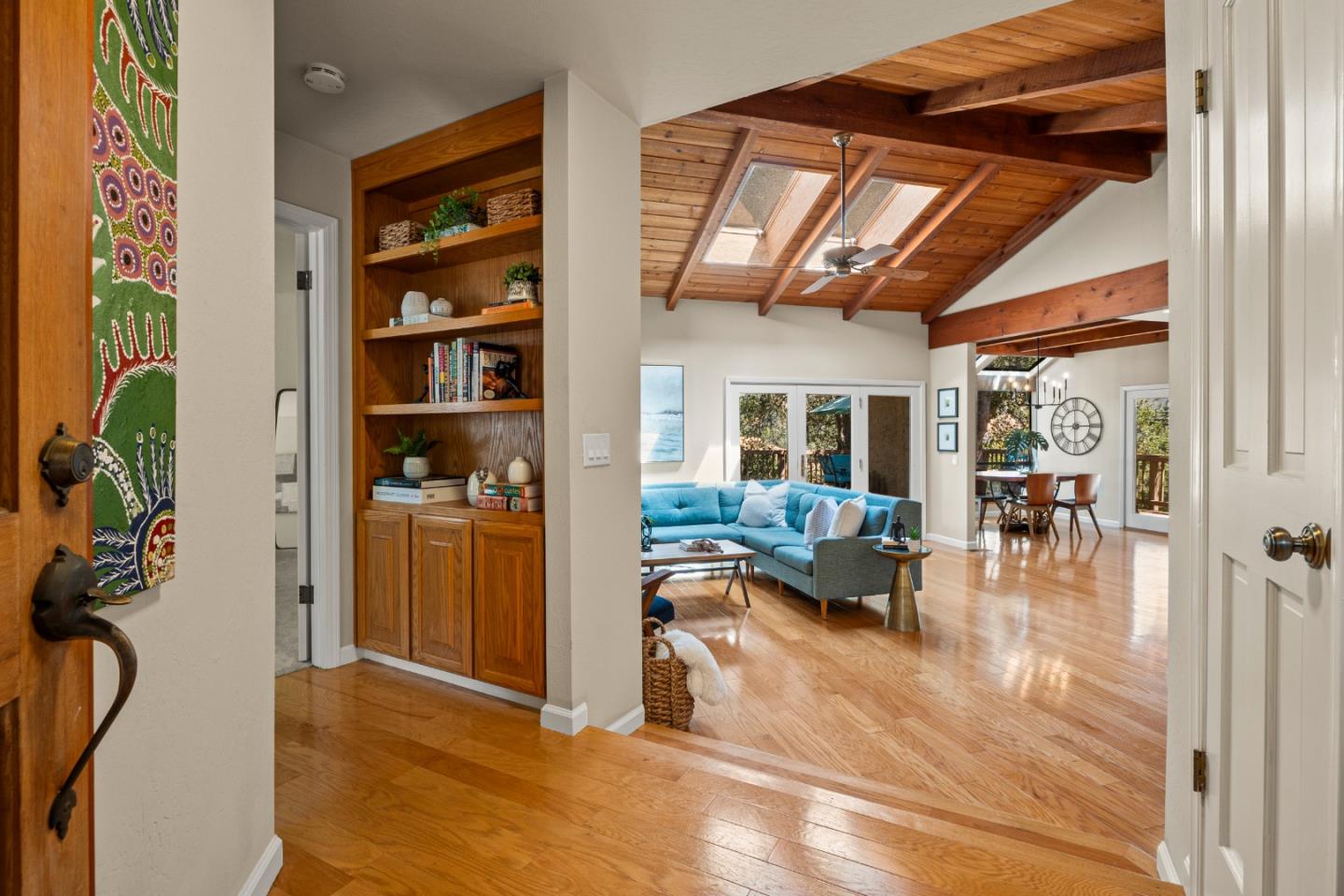 Detail Gallery Image 2 of 36 For 17410 Blue Jay Dr, Morgan Hill,  CA 95037 - 3 Beds | 2/1 Baths