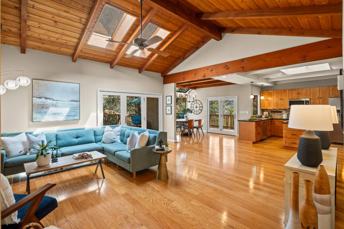 Detail Gallery Image 3 of 36 For 17410 Blue Jay Dr, Morgan Hill,  CA 95037 - 3 Beds | 2/1 Baths